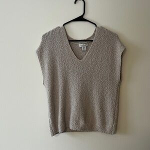 Rachel Zoe V-Neck Sweater in Light Gray